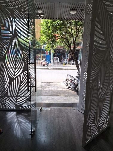 Cho thuê nhà tầng trệt - mặt tiền kinh doanh sầm uất - 306 Nguyễn Sơn,