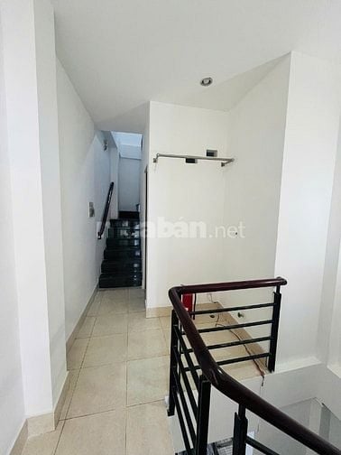 [SIÊU RẺ] Cho thuê nhà MT 65 Cô Giang, quận Phú Nhuận