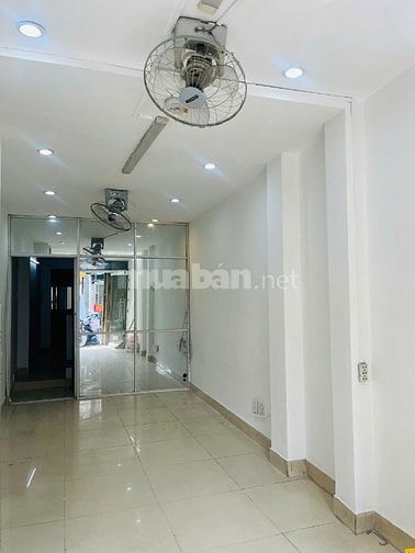 [SIÊU RẺ] Cho thuê nhà MT 65 Cô Giang, quận Phú Nhuận