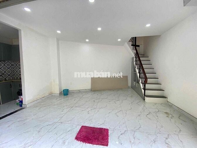 Nhà MT Sơn Hưng F11 Tân Bình, 8m x 5m, 1 lầu, 2wc, giá 11.9tr