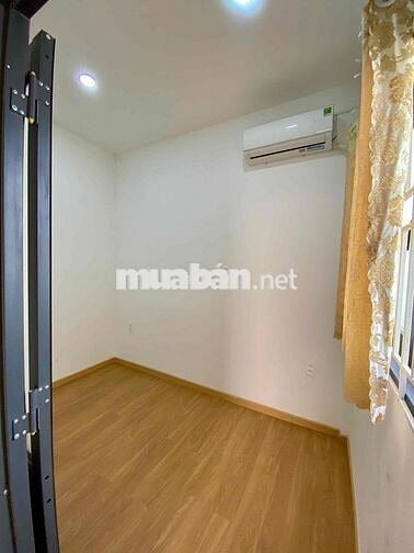 Nhà MT Sơn Hưng F11 Tân Bình, 8m x 5m, 1 lầu, 2wc, giá 11.9tr