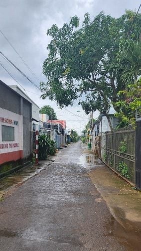 Mặt tiền đường Lê Văn Vận, trung tâm Long Khánh