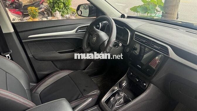 MG ZS STD 2020 số tự động gầm cao, 5 chỗ