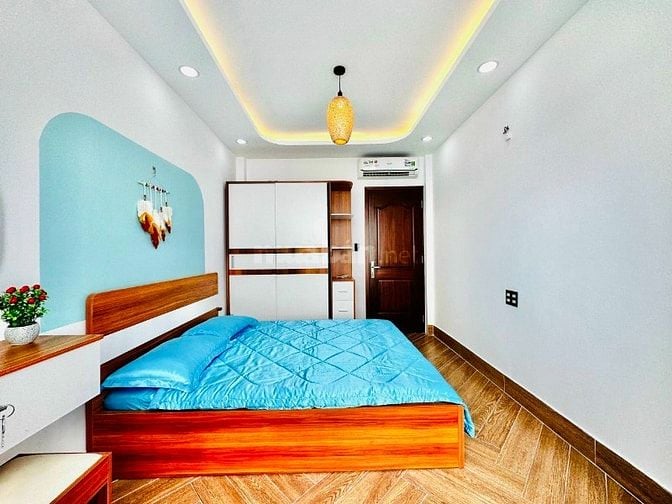 Cần bán nhà trước tết, 2pn, 2 toilet, 1 phòng thờ, SHR, quận Bình Tân