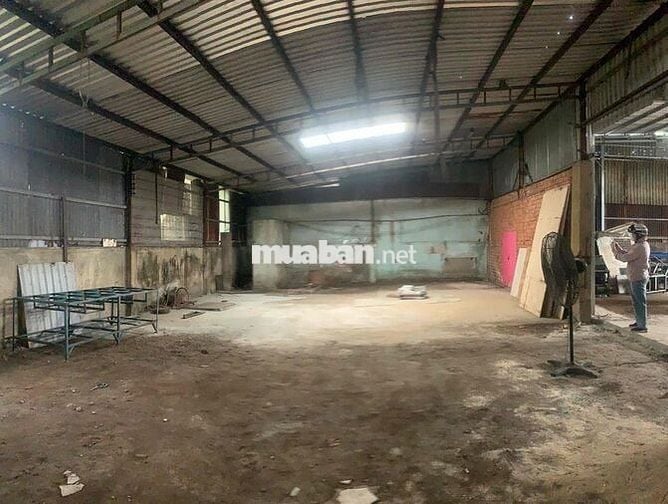 nhà xưởng cho thuê đường xe container