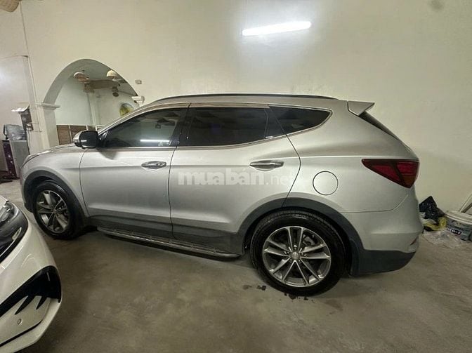 Bán xe santafe màu Bạc DK2017, Máy dầu đặc biệt, bản full