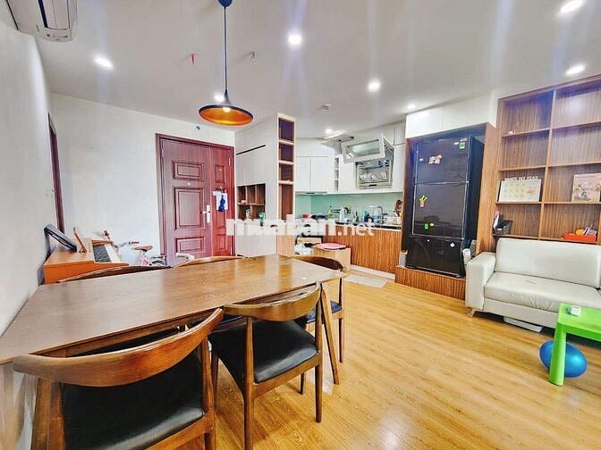 Hiếm!Bán chung cư KĐT Việt Hưng - 75m -2PN - Full nội thất. Nhỉnh 4 tỷ