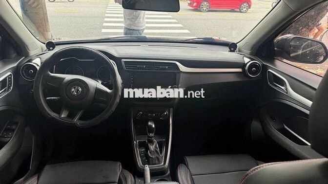 MG ZS STD 2020 số tự động gầm cao, 5 chỗ