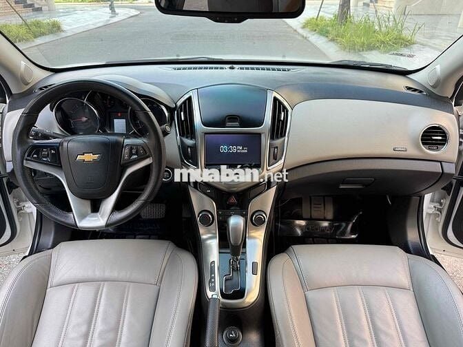 Chevrolet Cruze LTZ 2015 mẫu mới siêu đẹp