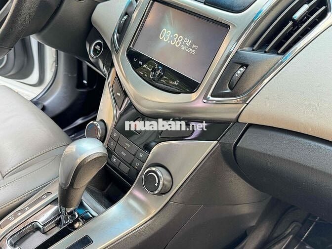 Chevrolet Cruze LTZ 2015 mẫu mới siêu đẹp