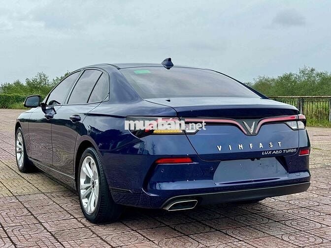 VinFast Lux A2.0 2021 2.0 AT - 50000 km