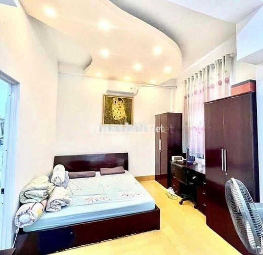 CHO THUÊ NHÀ NGUYÊN CĂN BIỆT THỰ -  LÊ VĂN SỸ , P13, PHÚ NHUẬN .