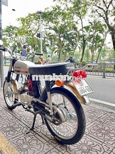 Honda SS50 1989 Bạc