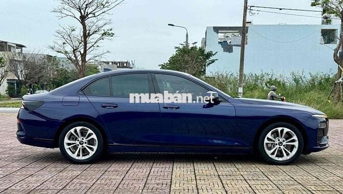 VinFast Lux A2.0 2021 2.0 AT - 50000 km