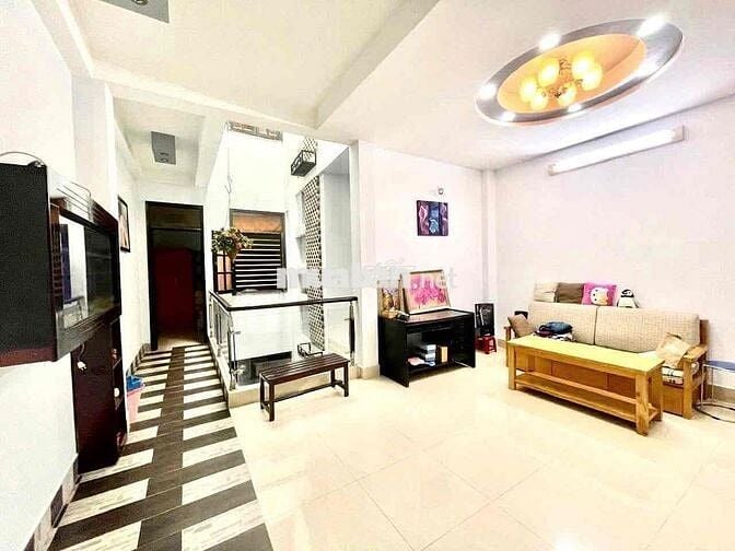 CHO THUÊ NHÀ NGUYÊN CĂN BIỆT THỰ -  LÊ VĂN SỸ , P13, PHÚ NHUẬN .