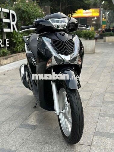 Cần bán SH 150 ABS 2018 màu đen cực đẹp, cực chất