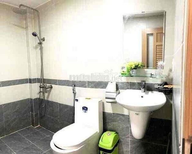 Căn hộ 60m2 2 phòng ngủ wc khép kín