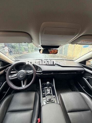 Mazda 3 2023 1.5L Luxury - 39000 km