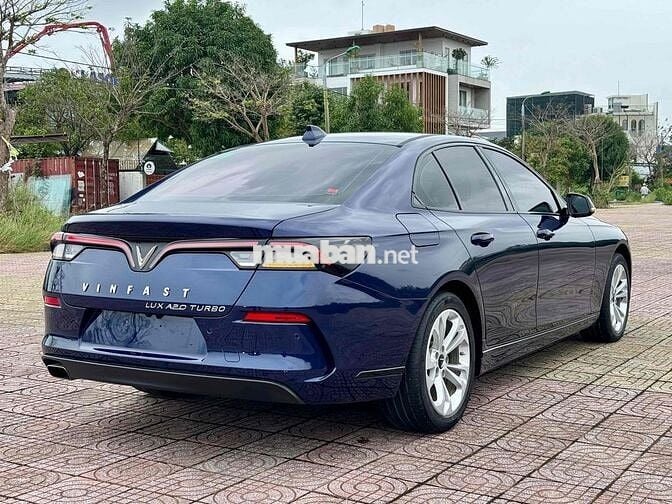 VinFast Lux A2.0 2021 2.0 AT - 50000 km