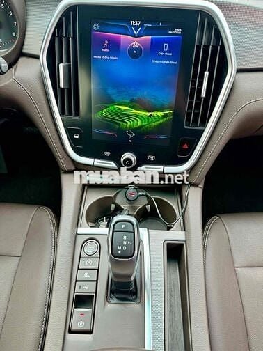 VinFast Lux A2.0 2021 2.0 AT - 50000 km