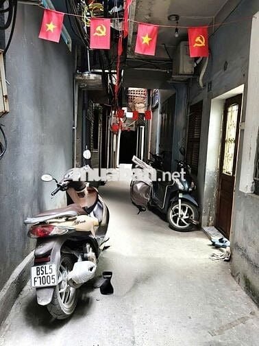 *** 1 căn Đội Cấn, Ba Đình, nhà dân xây, 5 tầng , 3 ngủ giá 5.9ty