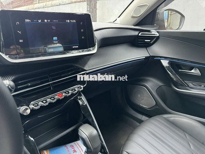 Peugeot 2008 GT Line 1.2 AT 2023 - 21,000 Km cọp.