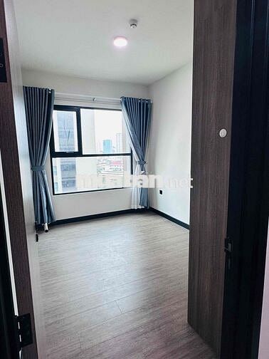 Cho thuê căn hộ Delasol 2PN 2WC Toà A, view nội khu hồ bơi siêu đẹp