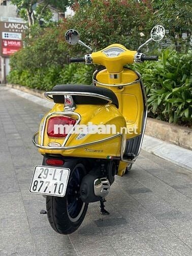 Piaggio Primavera iGet ABS 2022 chạy mấy nghìn km
