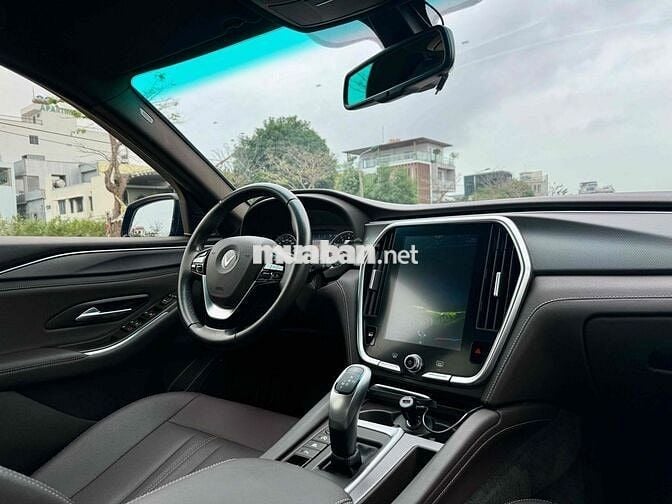 VinFast Lux A2.0 2021 2.0 AT - 50000 km