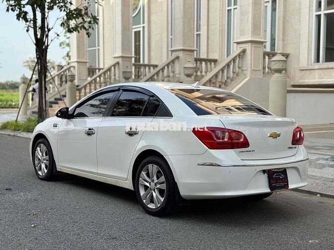 Chevrolet Cruze LTZ 2015 mẫu mới siêu đẹp