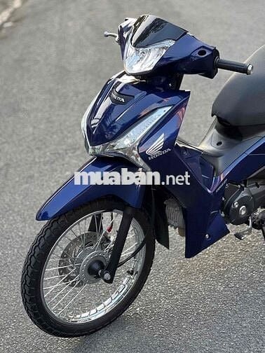 futuer 2024 bstp 9c nguyên zin nợ xấu trả 50% ạ