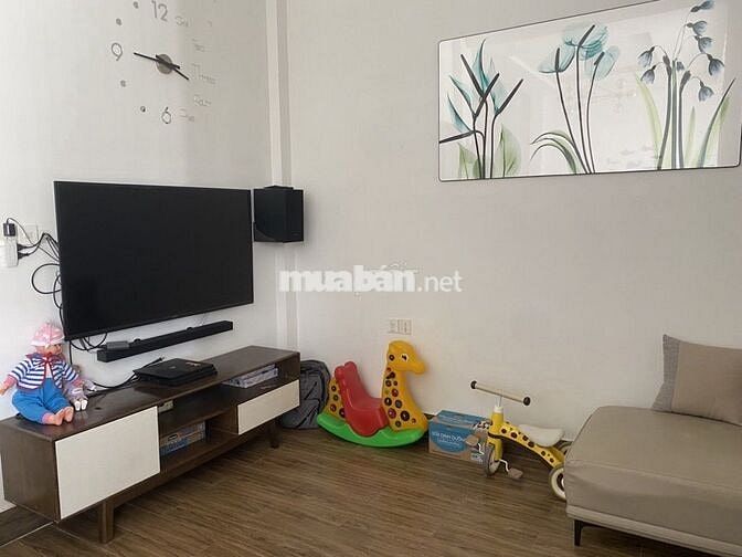 Bán Nhà sổ riêng DT(6*18), 6PN - Đ.Lý Thường Kiệt ,Dĩ An - Chỉ 3.05 Tỷ