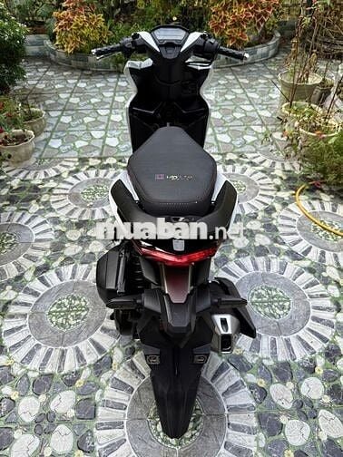 Vario 150 trắng 2019