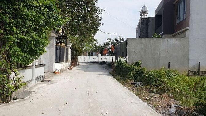 Đất thổ cư DT 5x17, đường 6m thông, gần Công viên sinh thái Hóc Môn