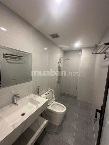 Bán nhà Thái Hà, 6 tầng thang máy. Giá 13 tỷ. Không qua sàn