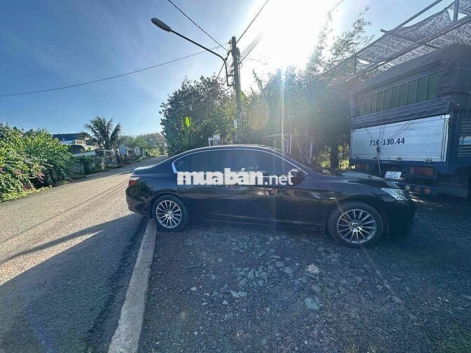 Honda Accord 2017 2.4 AT - 10000 km