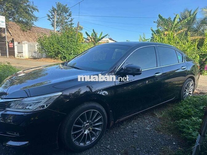 Honda Accord 2017 2.4 AT - 10000 km