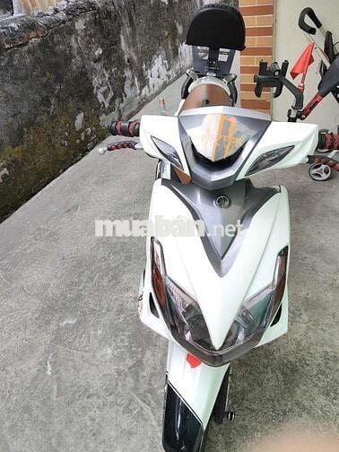 Yamaha Luvias Trắng Tự động