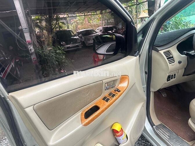 Toyota Innova 2010 G - 124548 km