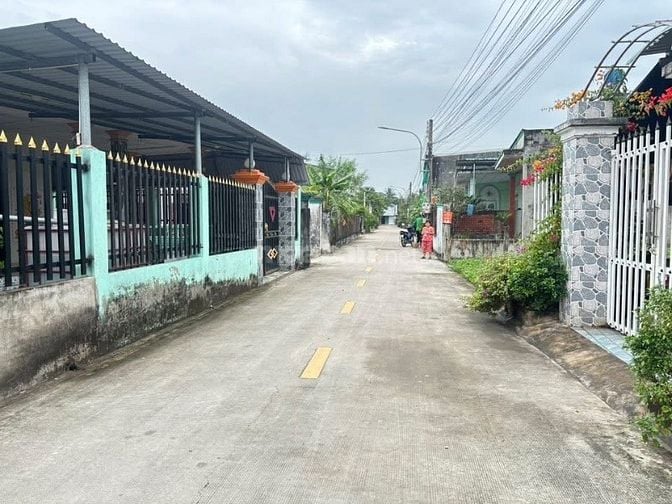 Chủ kẹt tiền cần bán gấp chỉ còn 1 tỷ. KDC PHÚC GIANG-LONG ĐỊNH