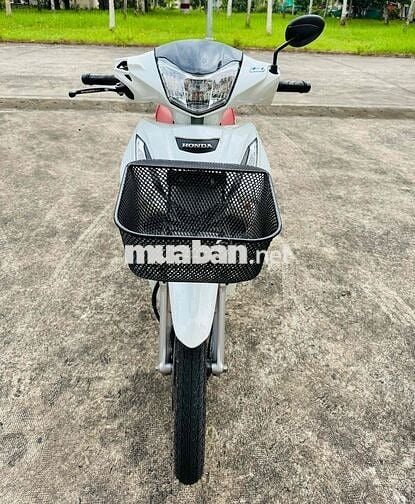 Do nhà nhiều xe nên muốn để lại ai có nhu cầu!