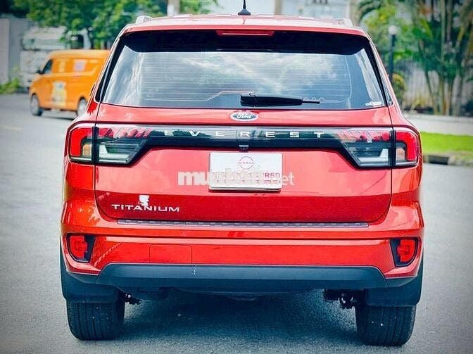 Ford Everest Titanium 4x2  -  Bao Rút Hs Gốc