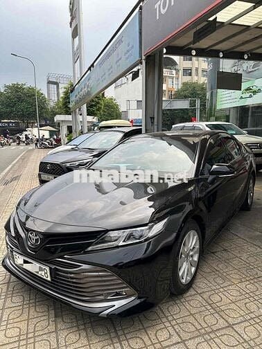 Toyota Camry 2019 2.0G Đen 29.000km