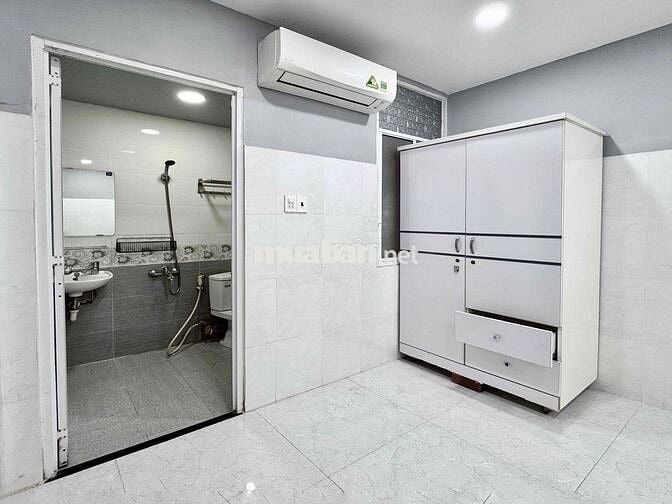 Căn hộ CC full nội thất 1PN - 1PK cực rộng 50m2 Trung tâm Q10, Q11, TB