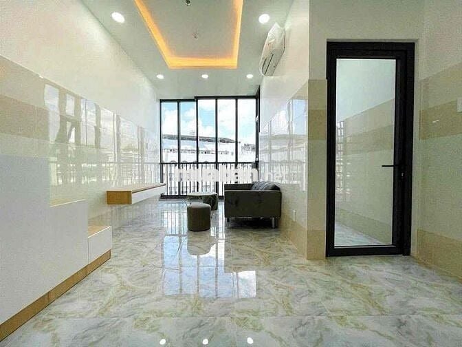 CHO THUÊ CĂN HỘ GÁC LỬNG, CỬA SỔ LỚN THOÁNG ĐẸP NGAY GẦN SVĐ PHÚ THỌ