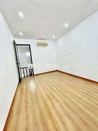 NHÀ ĐẸP - ĐẠI HỌC Y - TÔN THẤT TÙNG - 7.66 TỶ - Ô TÔ CÁCH 5M - NHÀ ĐẸP