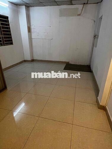 GẦN ĐẶNG VĂN BI- CHỢ THỦ ĐỨC NHÀ 1 TRỆT 1 LẦU 2PN 1WC SÂN RỘNG Ở +VPCT