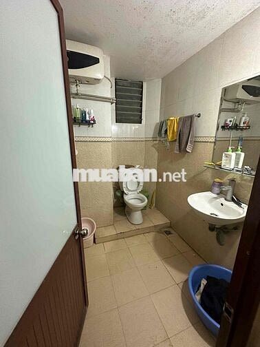 cho thuê lại phòng trong nhà, ở chung điện nước giá dân