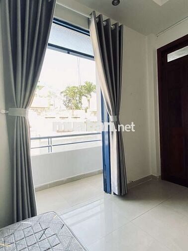 Phòng Balcony nhiều ánh sáng gần Lotte mart, cầu Kênh tẻ, Đh TDTU