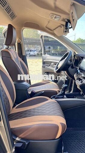 Suzuki XL7 sport 2023 xám nâu nhập khẩu